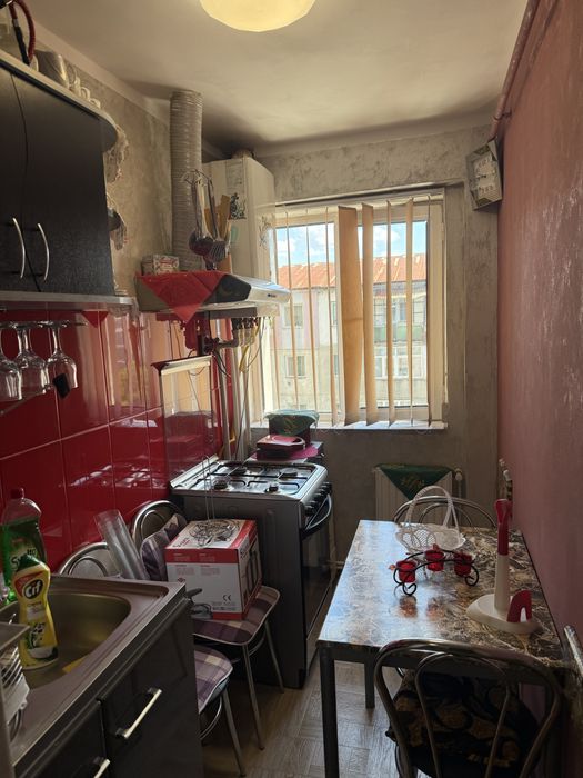 Vand Apartament mobilat !