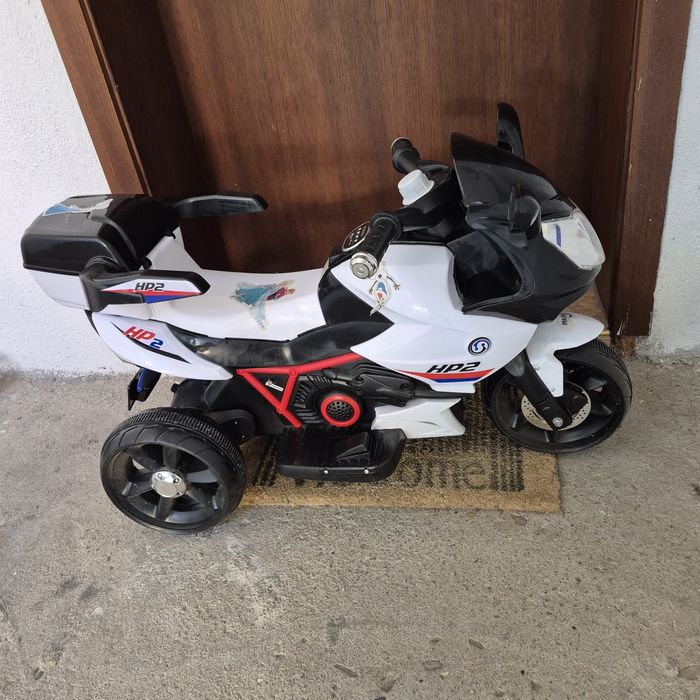 Играчки за забавление на детето