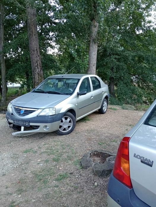Dezmembrez Dacia Logan 1.4