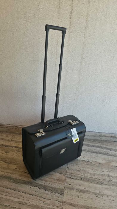 Troler/geanta NOU nefolosit la jumătate de pret adus din Germania ideal cadou