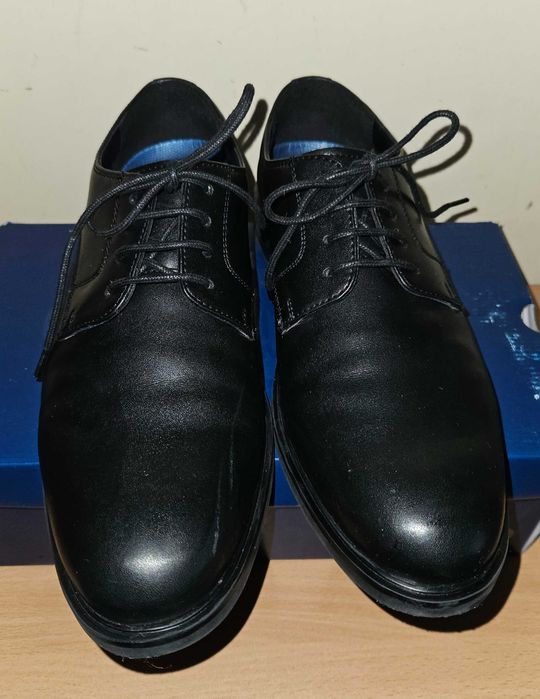 Pantofi de ocazie