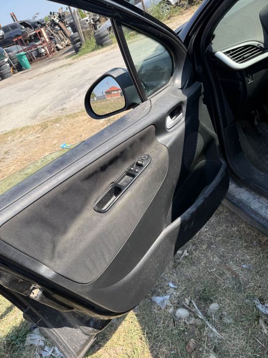 На части Peugeot 207 1.4i 70kw 95кс / Пежо 207 2009г