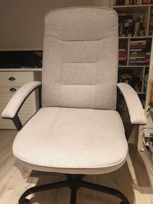 Scaun birou f putin folosit