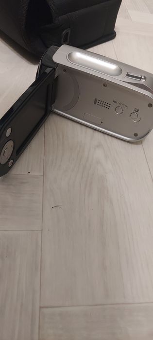 Видеокамера ручная