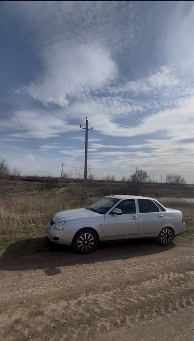 Продам приору 2014 год