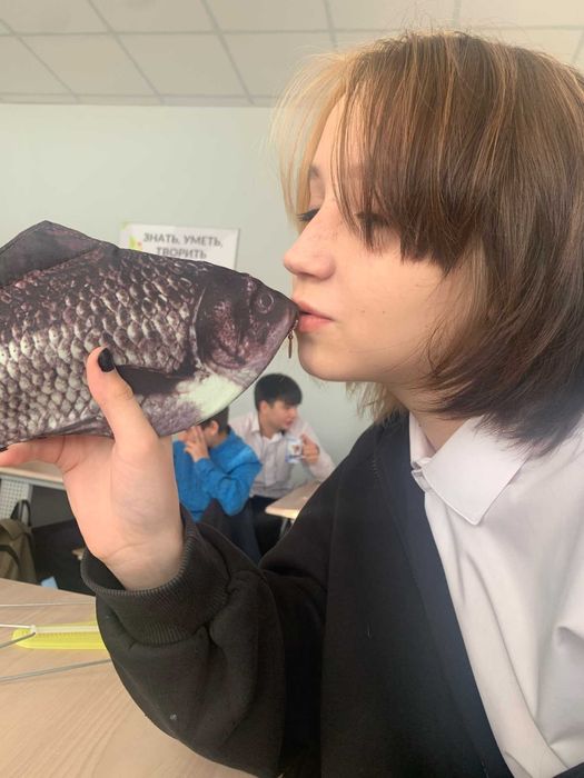 Готина РИБА Несесер за Химикали Козметика Бонбони