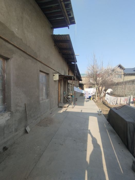 Продаётся 6 соток 2 комнат . Мажнунтол махалла. Бектемирский район