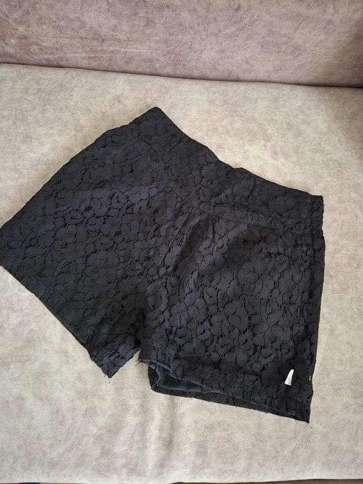 Дамски къси гащи