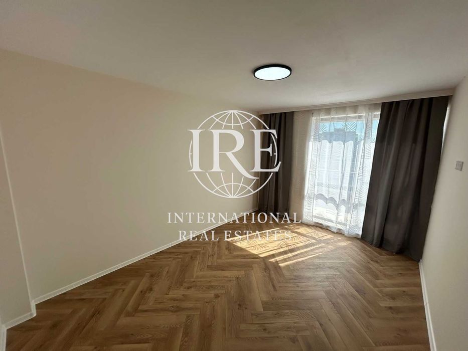 Продава се Тристаен апартамент в Варна, Възраждане 1 - 80 кв.м за 1019 €/кв.м - Снимка #4