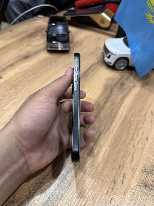Продам iphone 16 pro 256gb