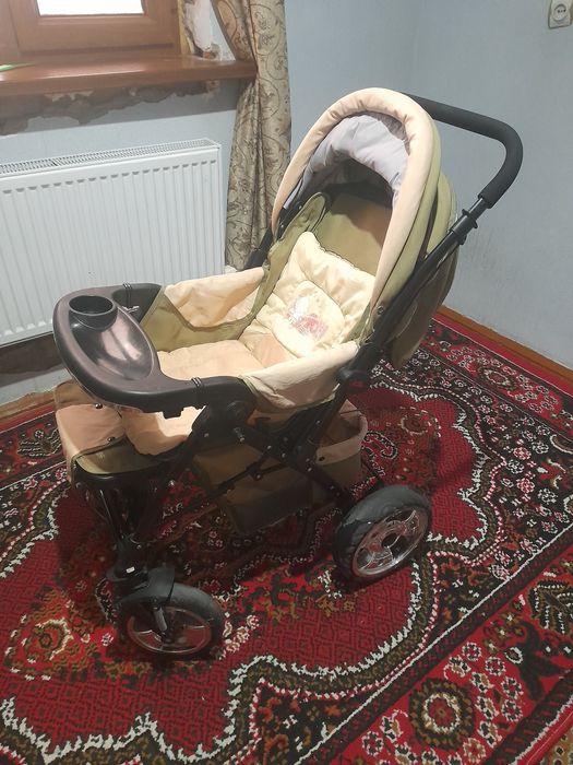 Продаётся детская КОЛЯСКА-трансформер