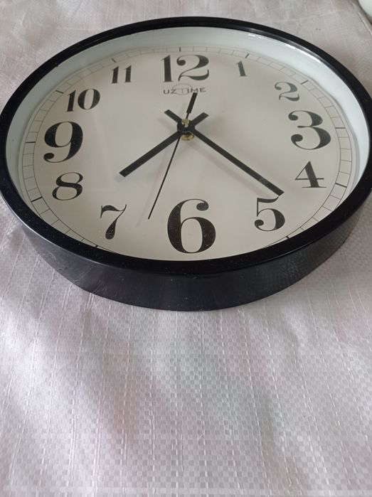 Часы настенные круглые