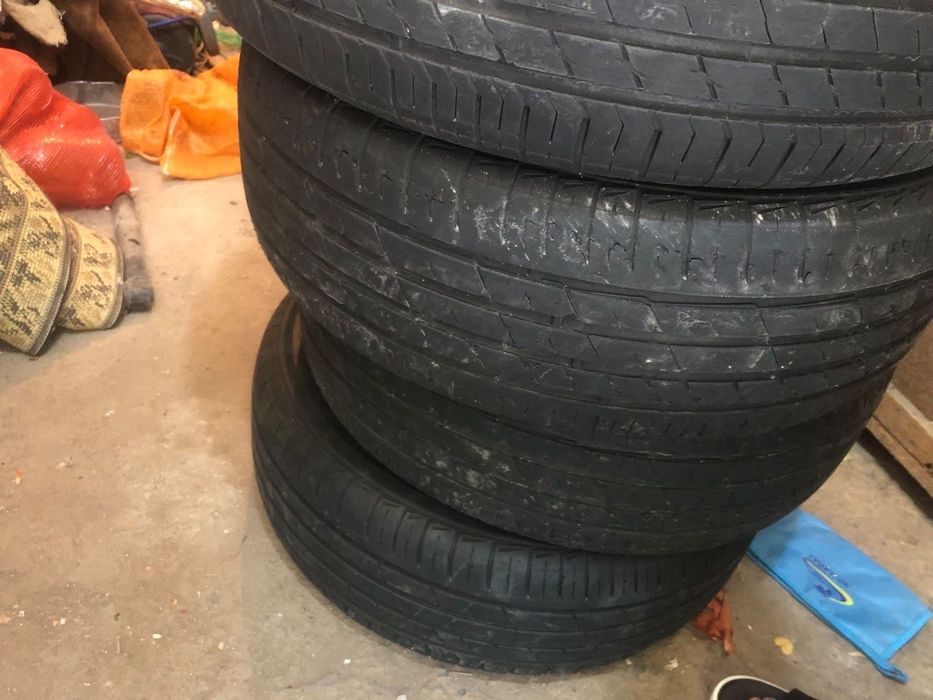 Продам шины летние на на Тойоту