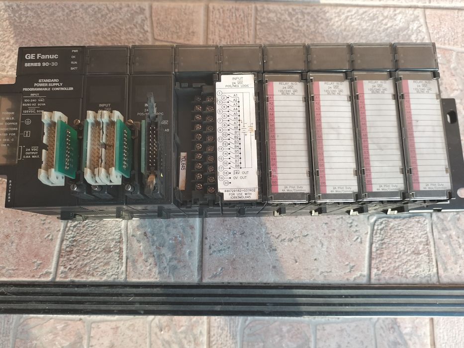 PLC GE FANUC seria 90-30