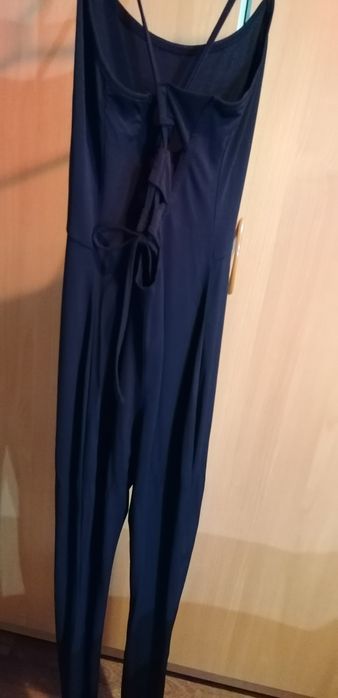 Vând salopetă sexy mulată S