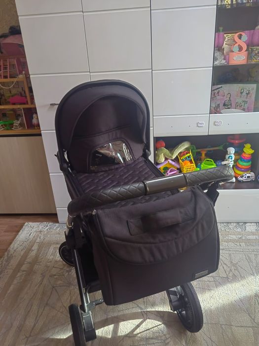 Продам коляску indigo срочно