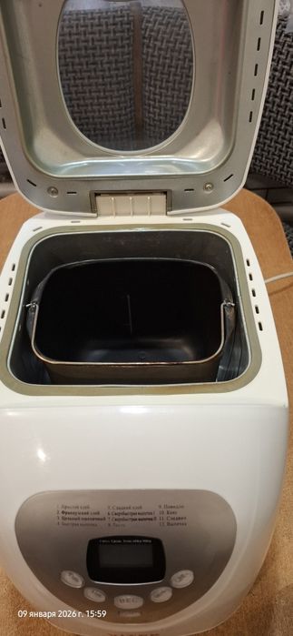 Продаю хлебопечь Vitek