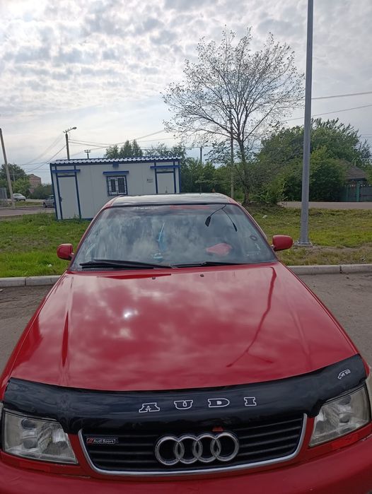 Продам Ауди А6 С4