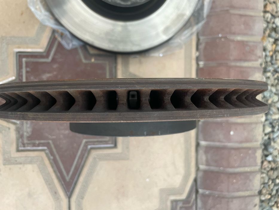 Камри 50 se тормозные диски