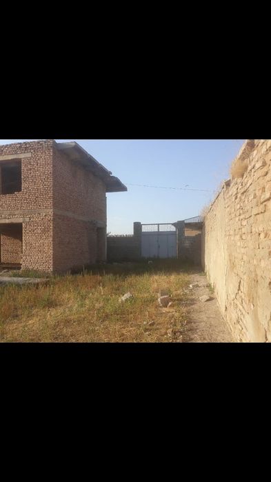 Продаётся недостроенный земельный участок