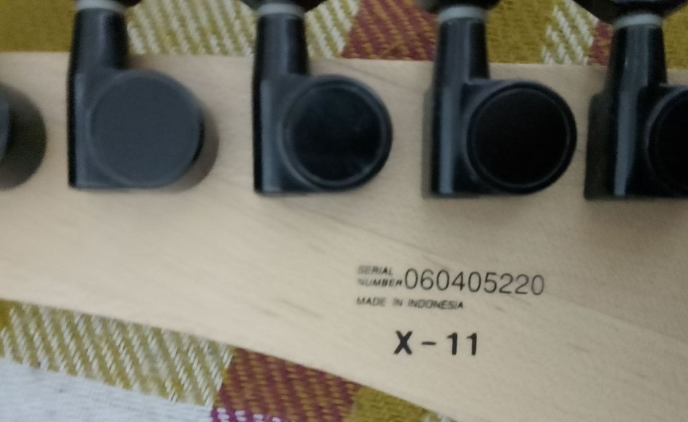 Электрогитара Cort x-11. HSH