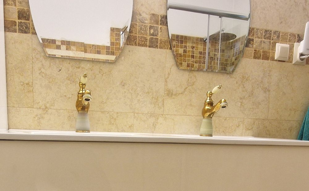 Baterie lavoar cu pară de dus extractabilă