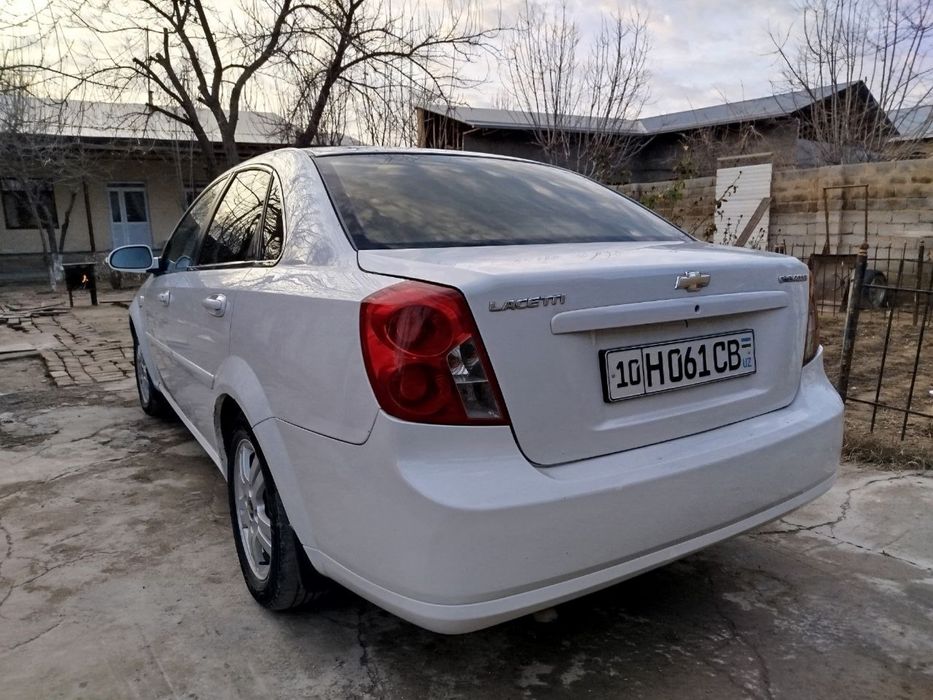 Lacetti 3 Pozitsiya 2009 Metan