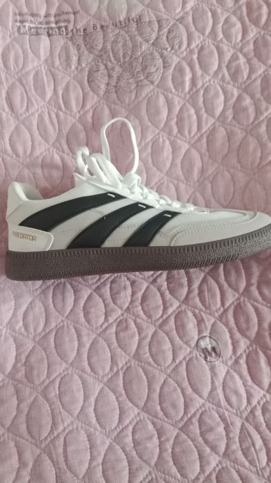 Кроссовки мужские новые.