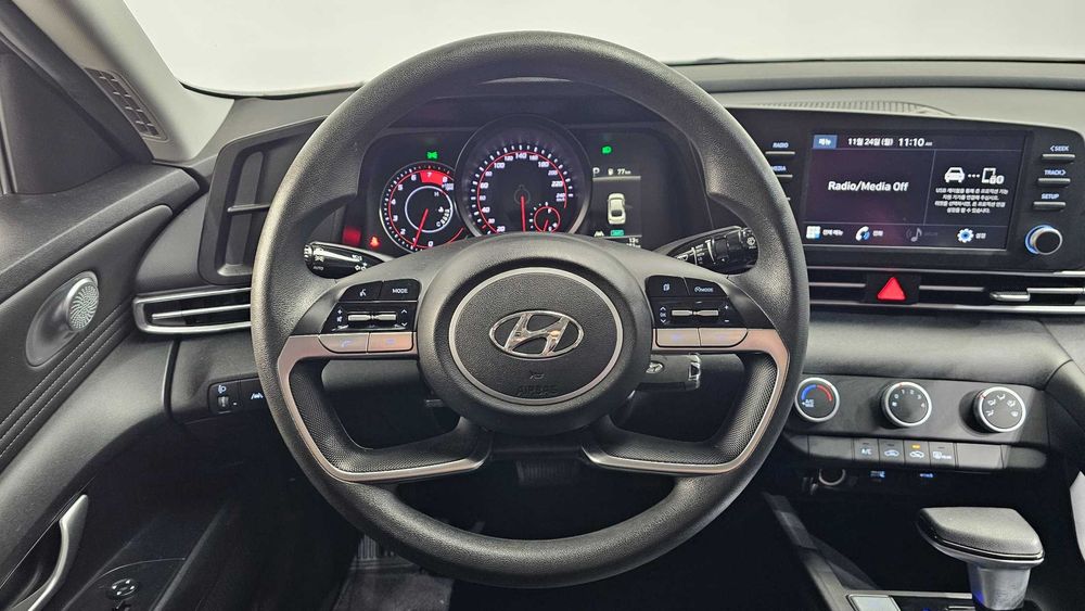 Автомобиль из Кореи — Отличное состояние Hyundai AVANTE 1.6 Smart