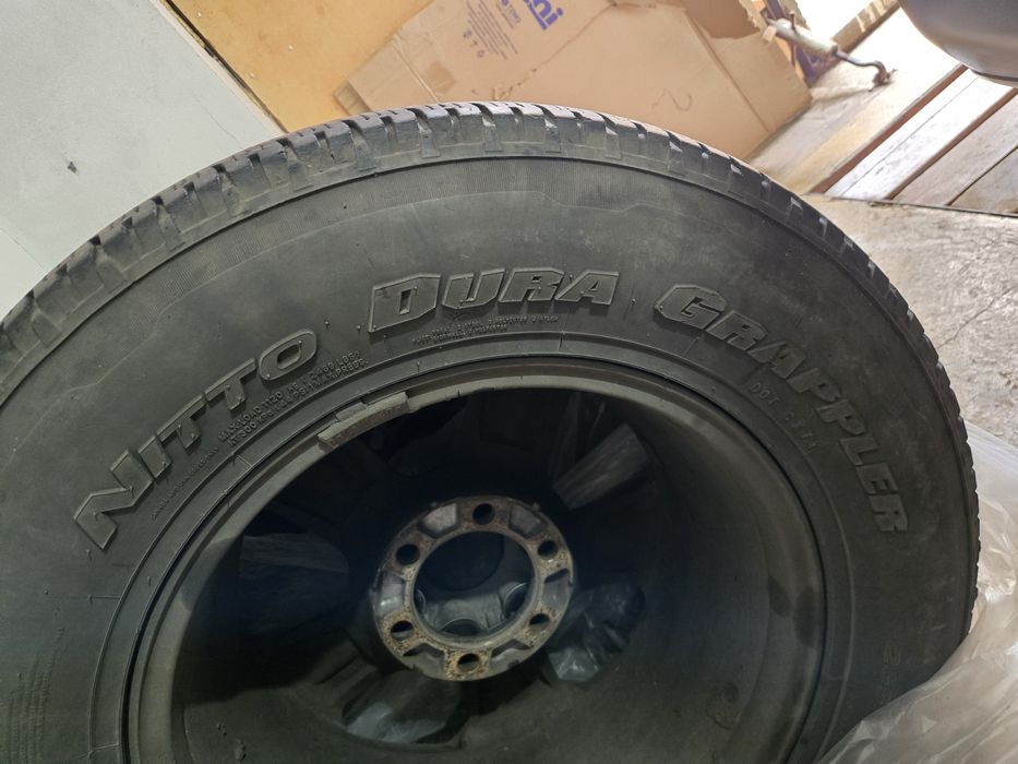 Продам резину 265/65/17 (ДЖИП)