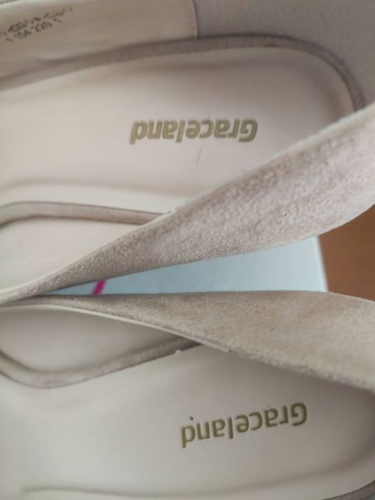 Дамски обувки с ток