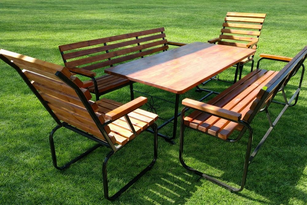 Мода , тренд , лофт скамейки