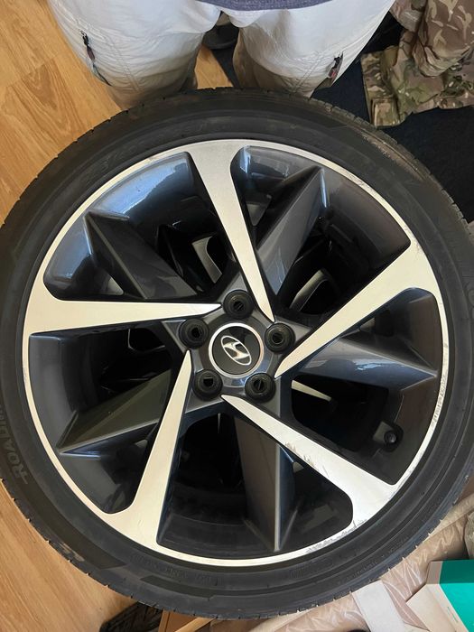 Оригинални 19" OEM джанти Hyundai Sonata 5x114.3 с гуми (DOT 2023) и TPMS