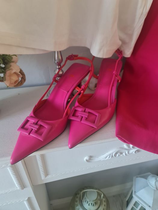 Сет, Zara, НОВО! Панталон,тениска н,