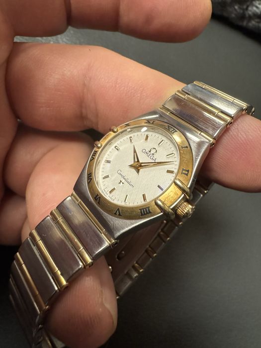 Omega Constellation оригинален швейцарски часовник 18к злато и стомана