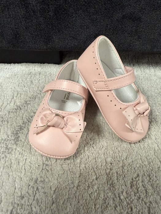 Vand adidasi , sandale fetita