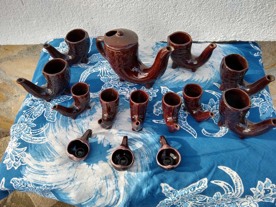 Комплект керамични чаши, канички