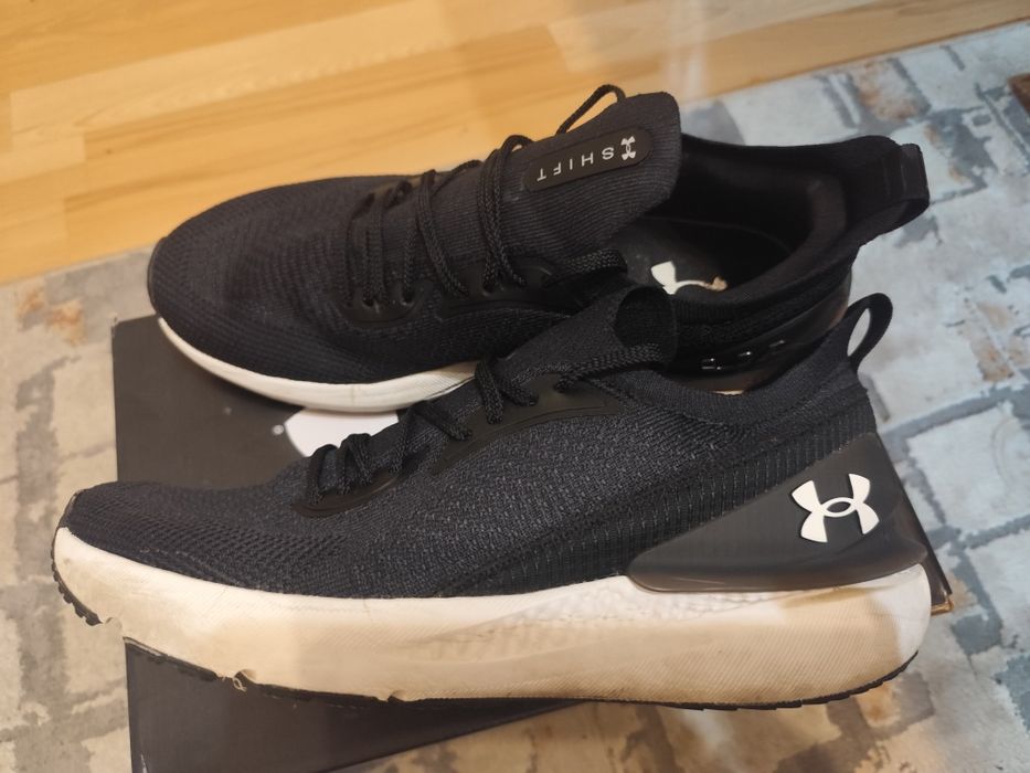 Мъжки  маратонки Under Armour 45 номер
