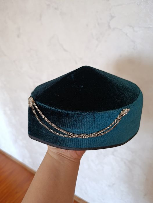 Тюбетейка для девочек с элементами новая