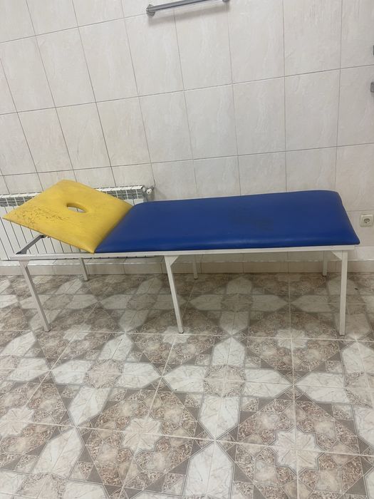 Продается кушетка для массажа