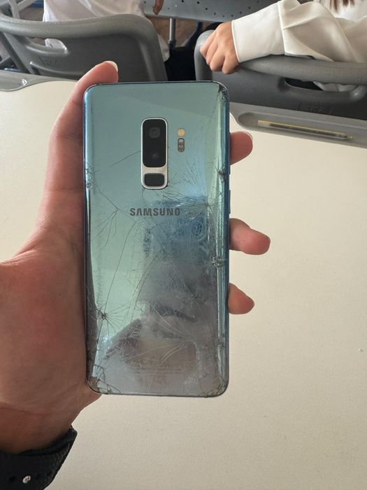 Samsung s9+ 64гб