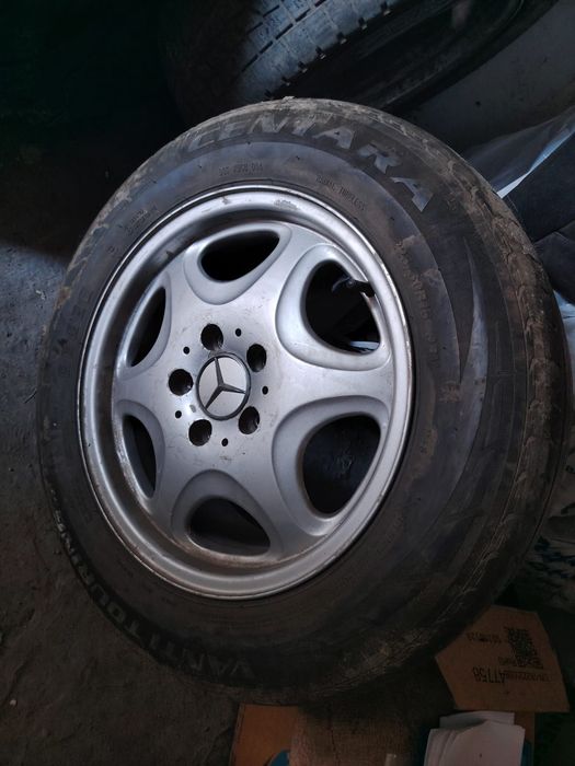 Продам две запаски на 16 от мерседес