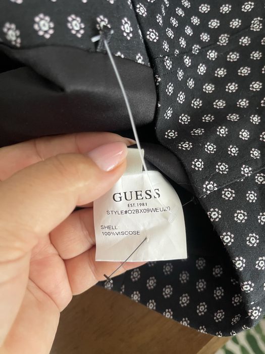 Top Guess, marimea s