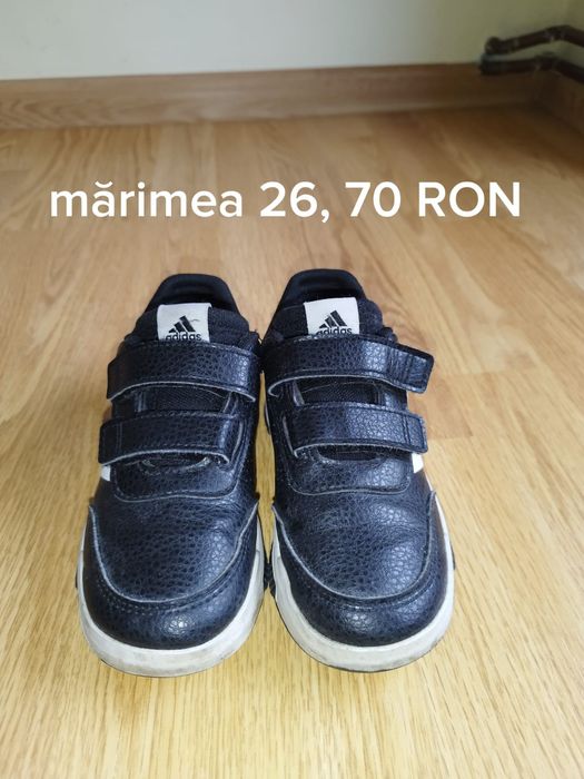 De vânzare încălțăminte