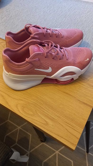 Оригинални маратонки Nike