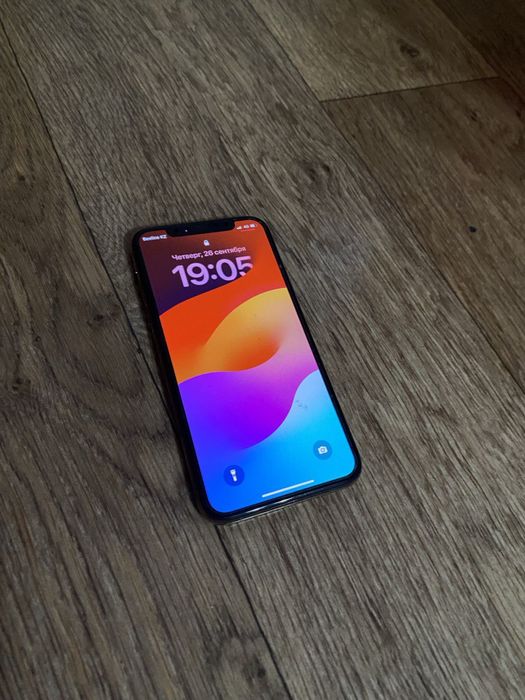 Iphone XS. емкост 81 ios 18