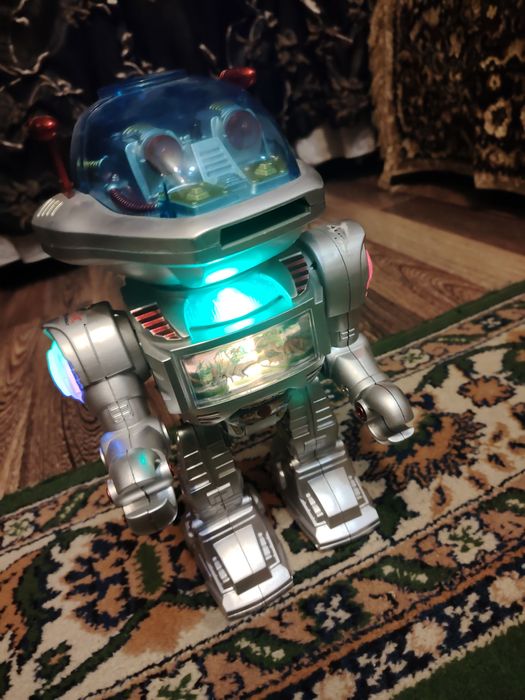 Интеллектуальный робот