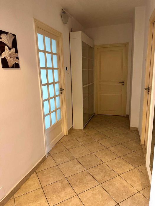 Apartament 2 camere decomandate,Polona Dorobanti, Piata Romana, mobilat, curat, bloc 1981, de inchiriat — fotografia 3