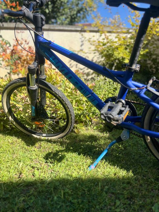 Bicicleta albastră copii - preț negociabil