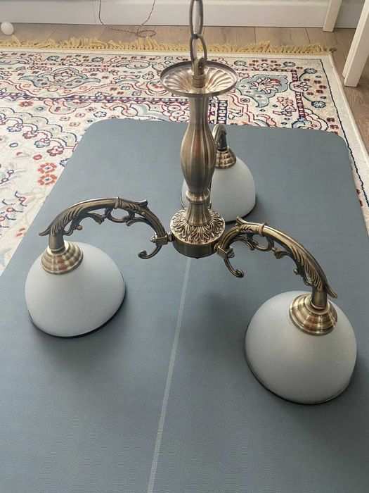 Люстра б/у в хорошем состоянии 5000 тенге